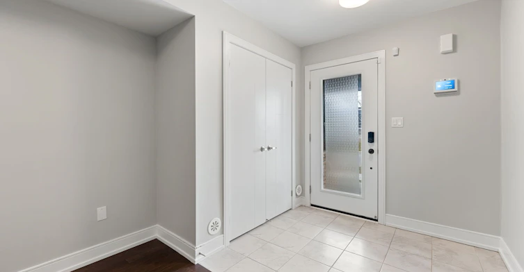1393 Clarriage Court, Milton, ON, L9E 1L6 - 3