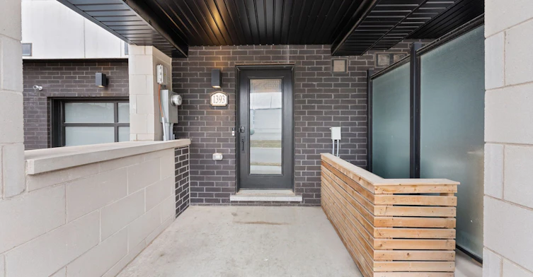 1393 Clarriage Court, Milton, ON, L9E 1L6 - 2