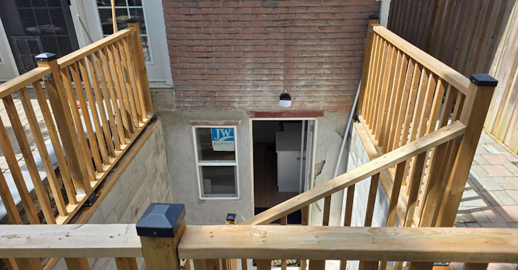 2644 Kinnerton Crescent E, Mississauga, ON, L5K 2B2 - 4