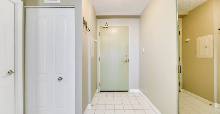 805-10 Dayspring Circle, Brampton, ON, L6P 1B9 - 5