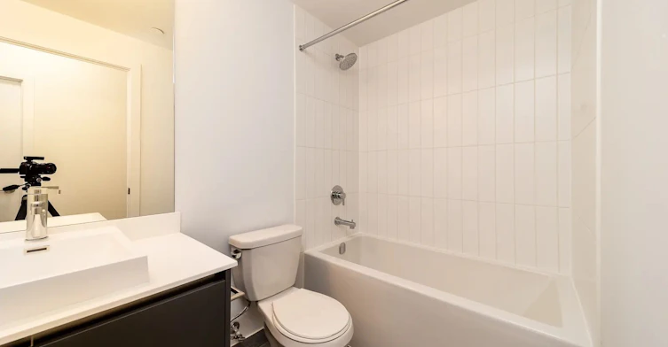1305-251 Manitoba Street, Toronto, ON, M8Y 0C7 - 13