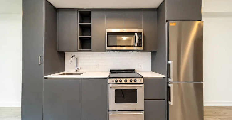 1305-251 Manitoba Street, Toronto, ON, M8Y 0C7 - 5