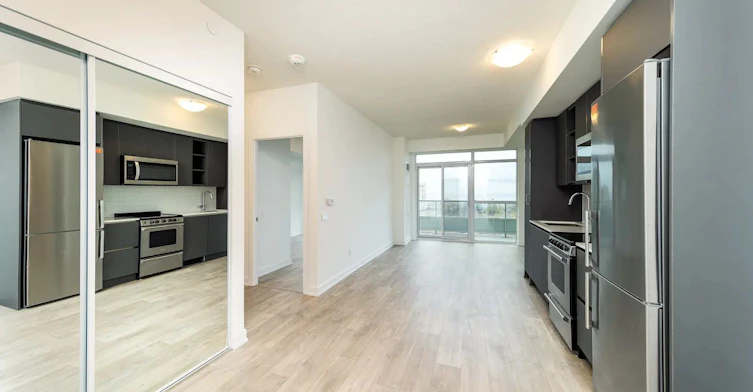 1305-251 Manitoba Street, Toronto, ON, M8Y 0C7 - 4