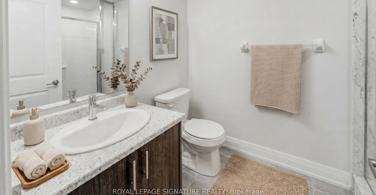 Main/Lower-59 Creekbank Road, Toronto, ON, M6L 0A4 - 5