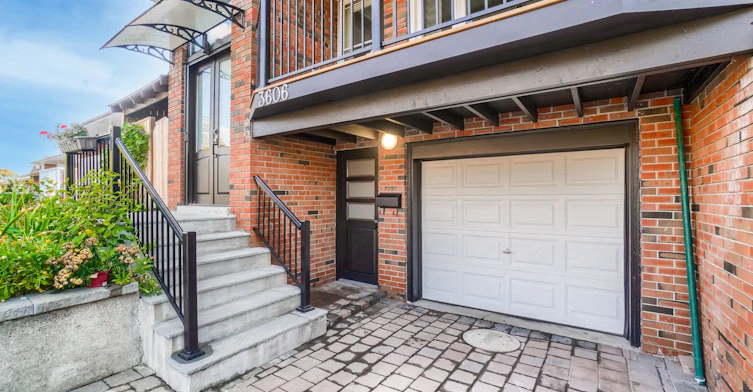 3606 Twinmaple Drive, Mississauga, ON, L4Y 3R1 - 3
