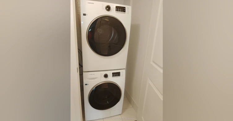 1110-204 Burnhamthorpe Road E, Mississauga, ON, L5A 0B2 - 15