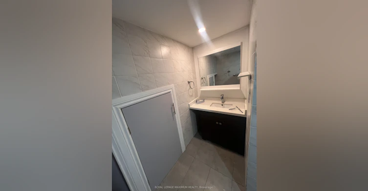 Bsmt #1-16 Langholm Drive, Toronto, ON, M3M 2R6 - 9