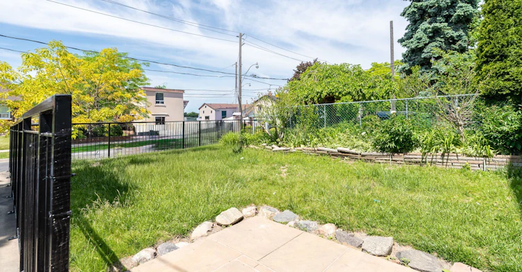 83 Caledonia Road, Toronto, ON, M6E 4S3 - 16