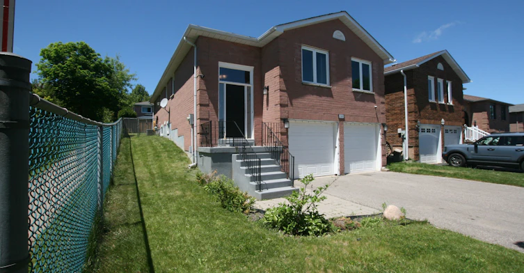 349 Lisa Marie Drive, Orangeville, ON, L9W 4M4 - 2