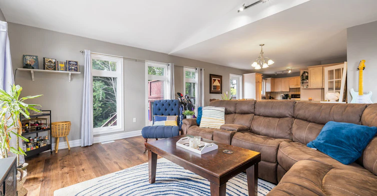 Upper-630 Drury Lane, Burlington, ON, L7R 2X6 - 6