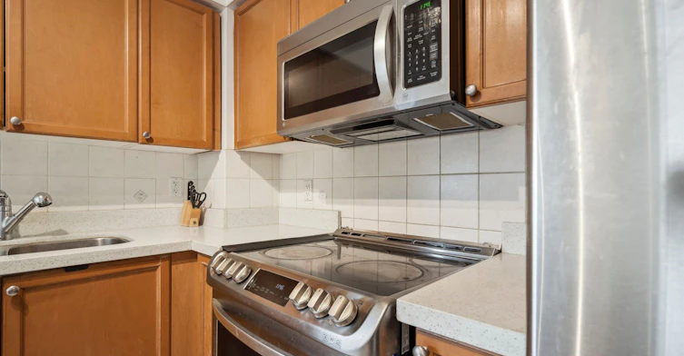 1905-4080 Living Arts Drive W, Mississauga, ON, M5B 4N3 - 16