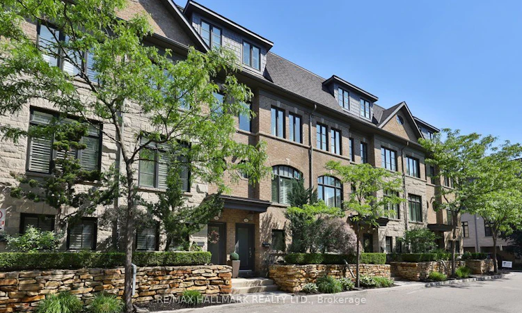 32 Lobo Mews