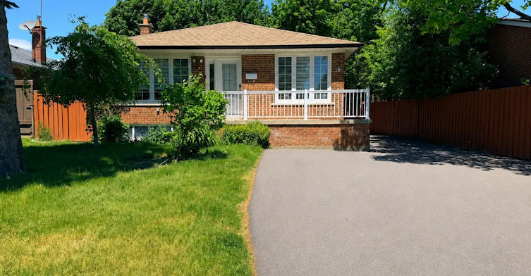 Lower-10 Sanford Crescent, Brampton, ON, L6S 2C3