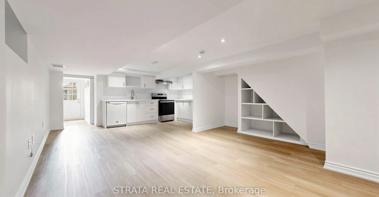 158 Mcroberts Avenue, Toronto, ON, M6E 4P5 - 11