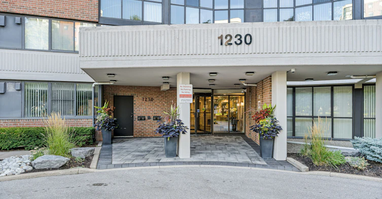 506-1230 Marlborough Court, Oakville, ON, L6H 3K6 - 36