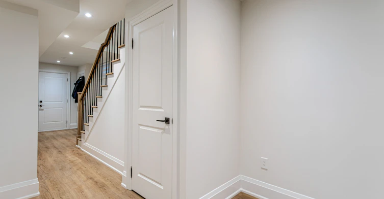 Basement-79A Laburnham Avenue, Toronto, ON, M8W 1S6 - 21
