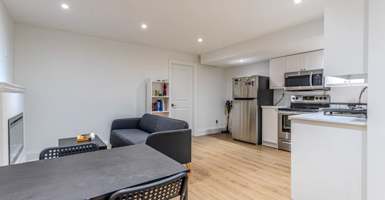 Basement-79A Laburnham Avenue, Toronto, ON, M8W 1S6 - 16