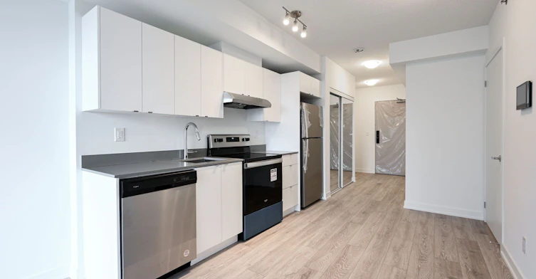 B801-3200 Dakota Common Street, Burlington, ON, L7M 2A7 - 5