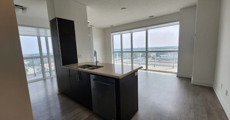 1009-65 Speers Road, Oakville, ON, L6K 0J1 - 5