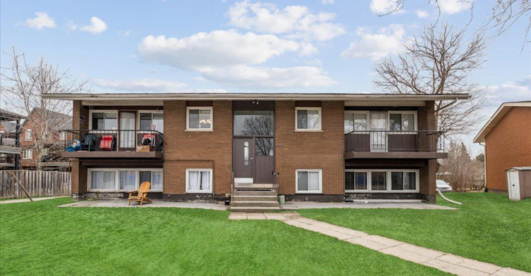 3-2350 Queensway Drive, Burlington, ON, L7R 3T3