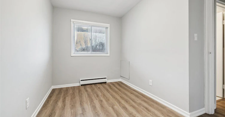 3-2350 Queensway Drive, Burlington, ON, L7R 3T3 - 23