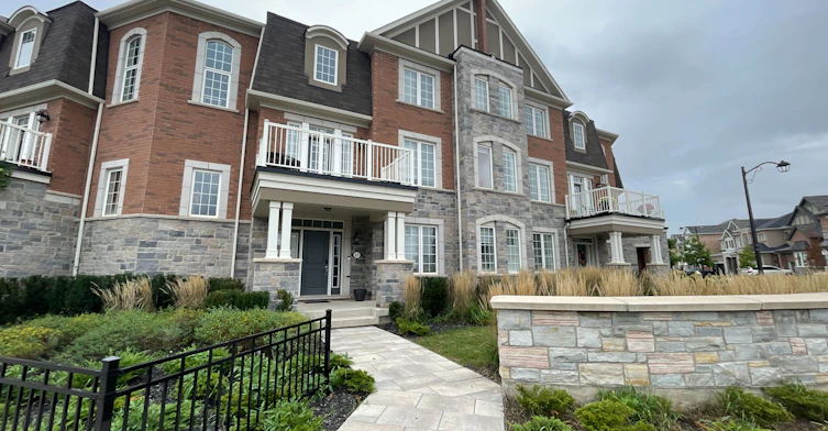 21 Upper-1222 Rose Way, Milton, ON, L9E 1P2 - 43