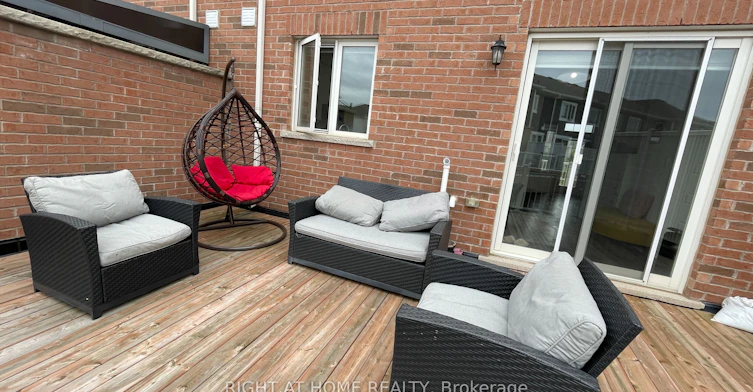 21 Upper-1222 Rose Way, Milton, ON, L9E 1P2 - 5
