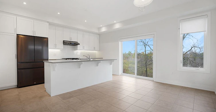 32 Humberstone Drive, Halton Hills, ON, L7G 0P5 - 2