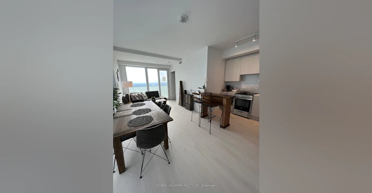 4704-3900 Confederation Pkwy Street, Mississauga, ON, L5B 0M3 - 4