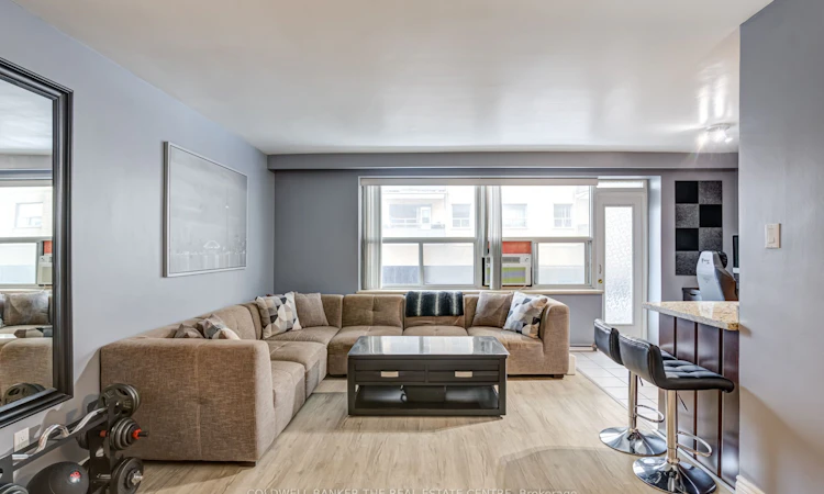 208-50 Gulliver Road