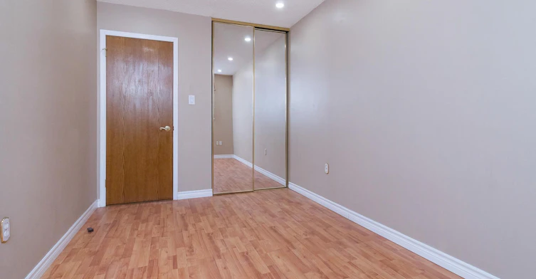 2035 Carleton Court, Burlington, ON, L7P 3S6 - 12