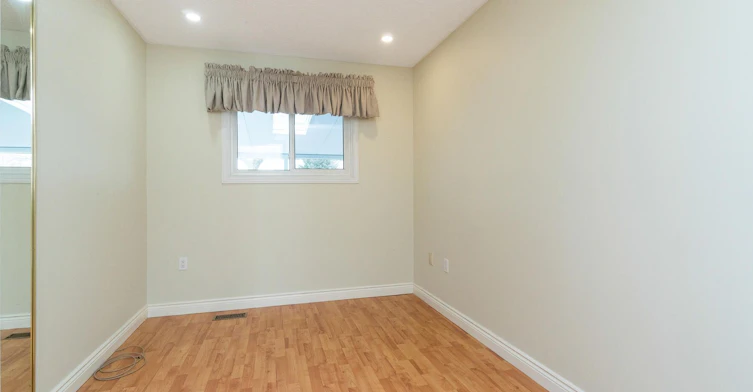 2035 Carleton Court, Burlington, ON, L7P 3S6 - 13
