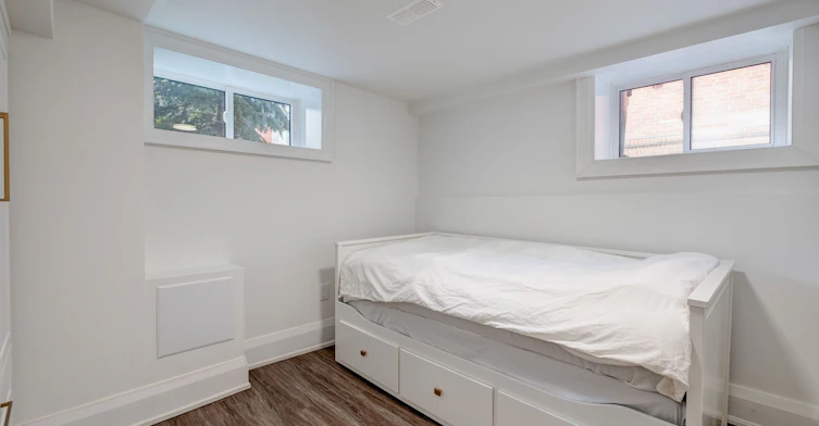 77 Runnymede Road, Toronto, ON, M6S 2Y4 - 31
