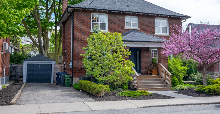77 Runnymede Road, Toronto, ON, M6S 2Y4