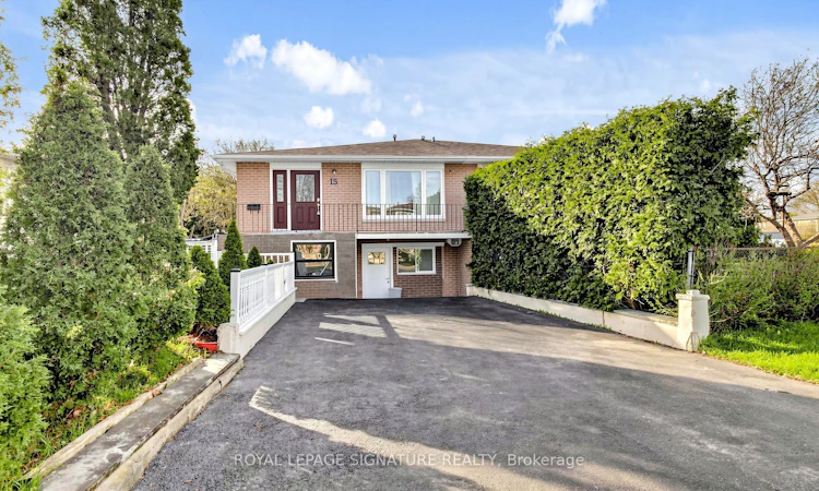 15 Gainsborough Road