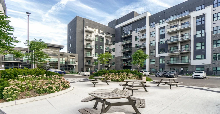 217-102 Grovewood Common Circle, Oakville, ON, L6H 0X2 - 32