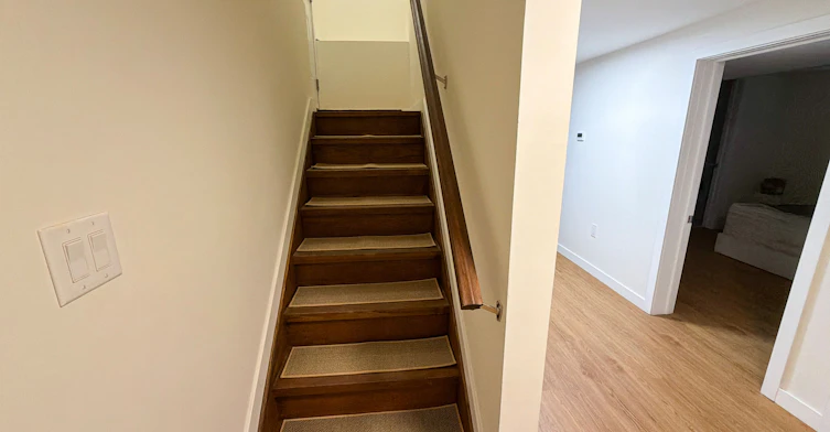 Basement-300 South Kingsway N/A, Toronto, ON, M6S 3T9 - 11