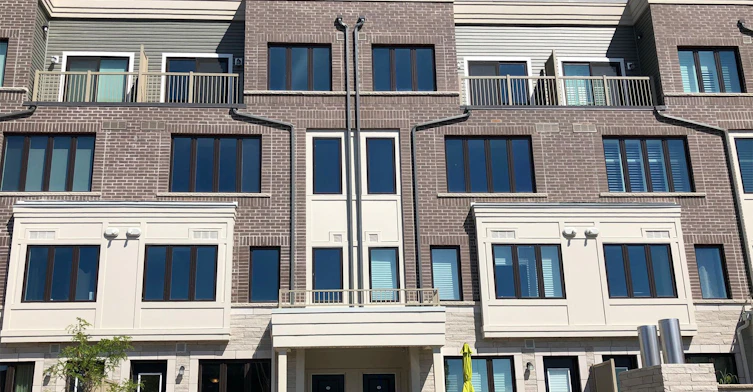 15-95 Eastwood Park Gardens, Toronto, ON, M8W 0B9 - 2