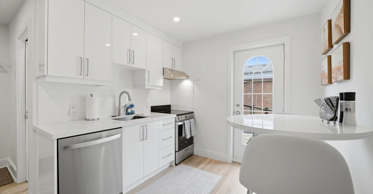 2nd Flr-412 Delaware Avenue, Toronto, ON, M6H 2T9 - 14