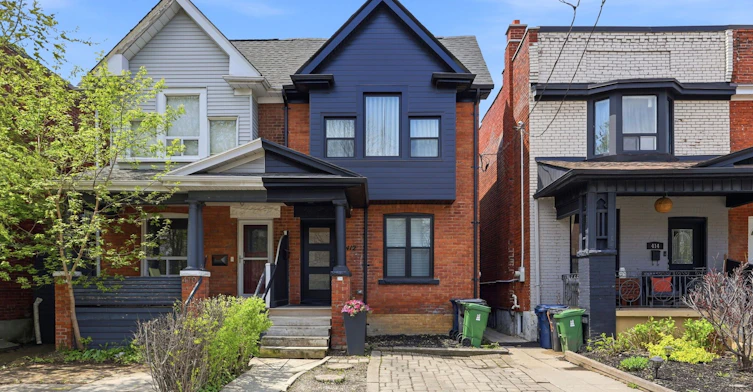 2nd Flr-412 Delaware Avenue, Toronto, ON, M6H 2T9