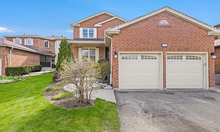 4174 Rossland Crescent