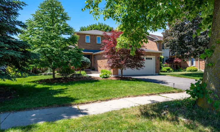 57 Brydon Crescent