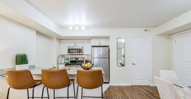113-9 Foundry Avenue, Toronto, ON, M6H 0B7 - 9