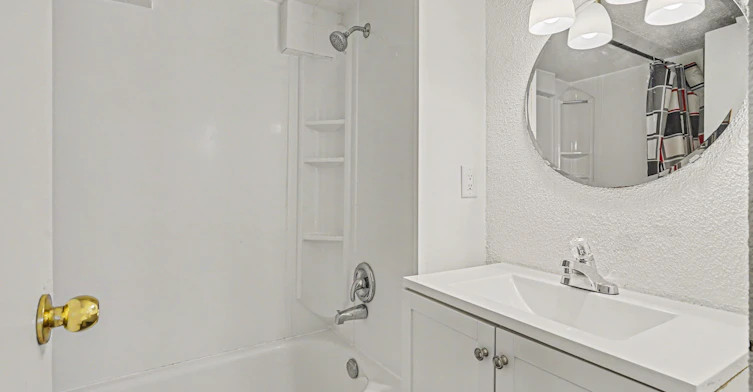 Lower-130 Lauder Avenue, Toronto, ON, M6H 3E5 - 14