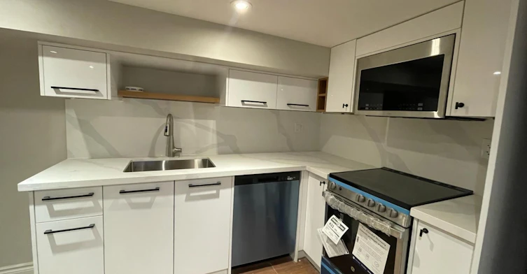 B-807 Dupont Street, Toronto, ON, M6G 1Z7 - 5