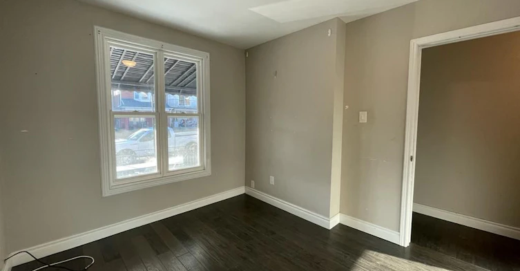 101-495 Salem Avenue N, Toronto, ON, M6H 3C9 - 4