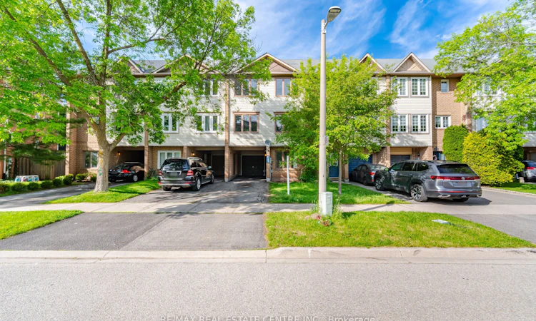 2349 Strawfield Court