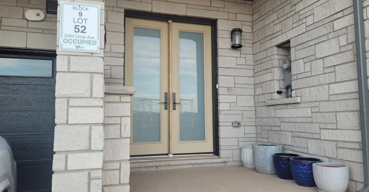 3294 Umar Avenue, Oakville, ON, L6M 4K1 - 2