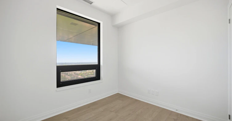 2404-4015 The Exchange N/A, Mississauga, ON, L5B 0N9 - 31