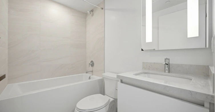 2404-4015 The Exchange N/A, Mississauga, ON, L5B 0N9 - 21